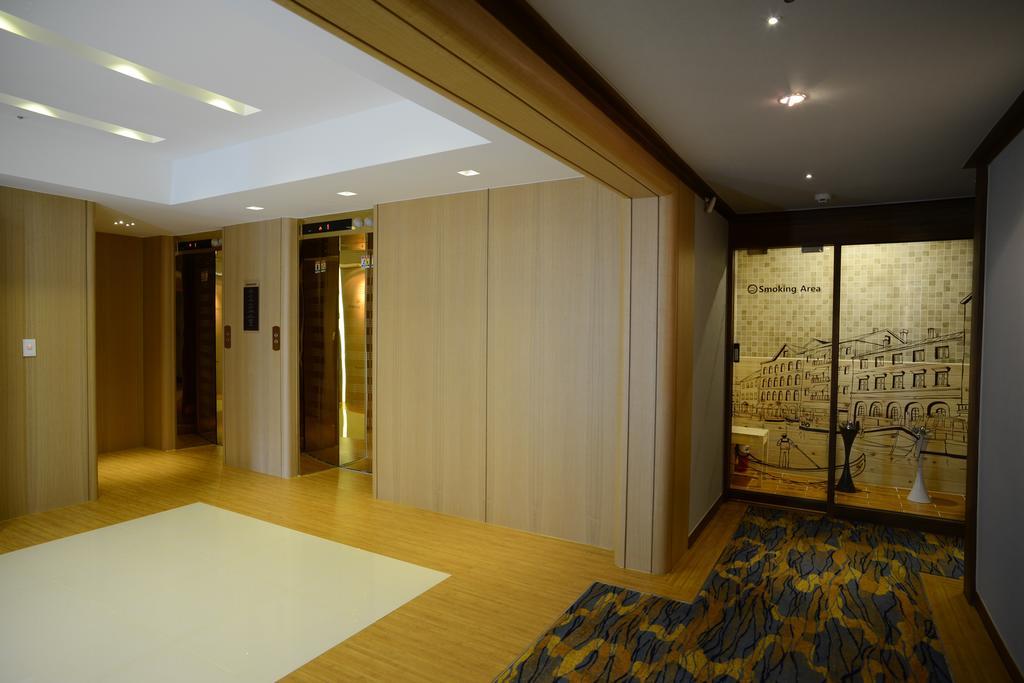 New Kukje Hotel Seoul Bagian luar foto